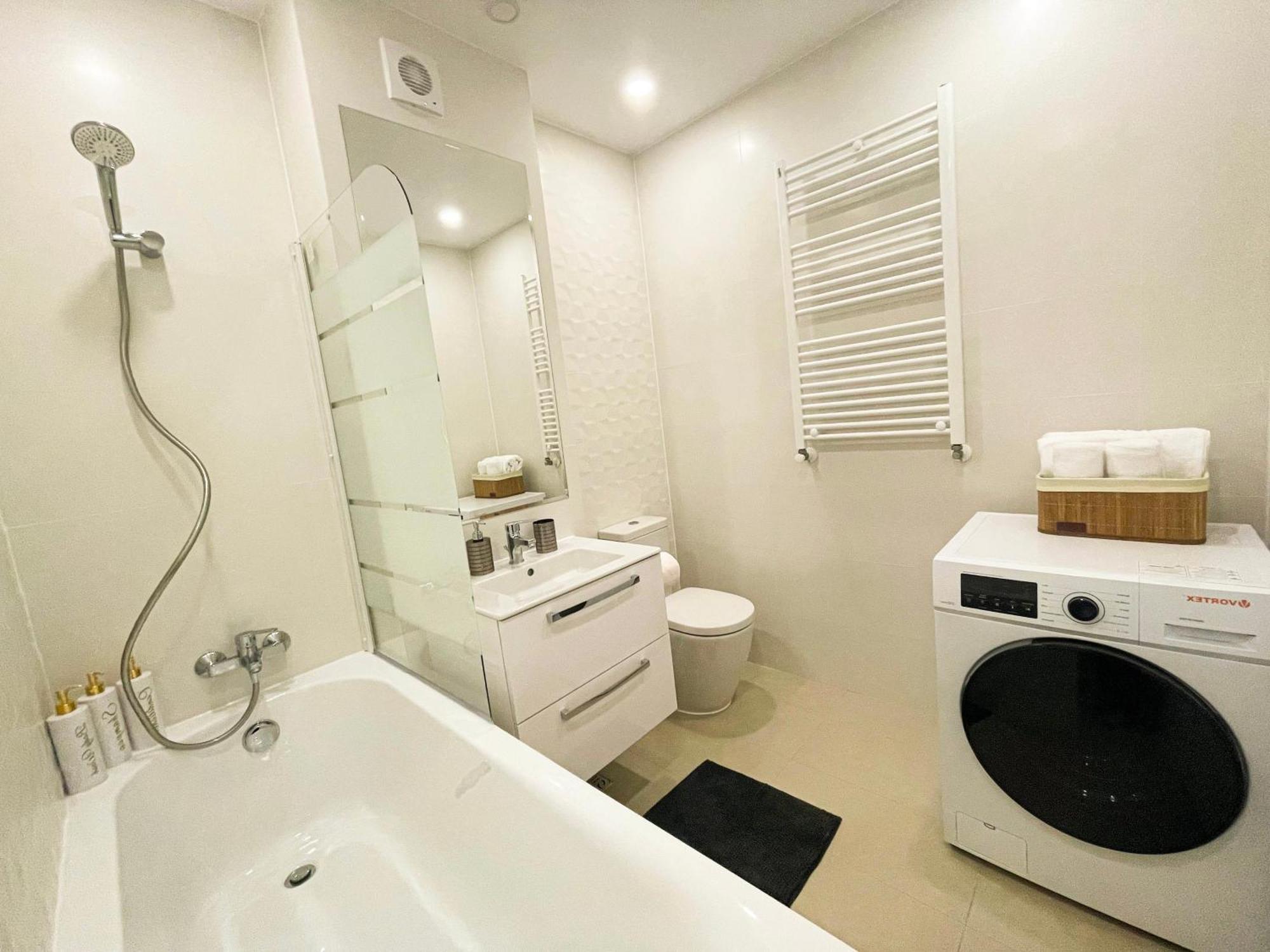 דירות בוקרשט Metropolis Elegance מראה חיצוני תמונה